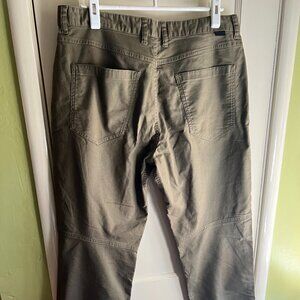 Men's North Face Active Pants - Size 34